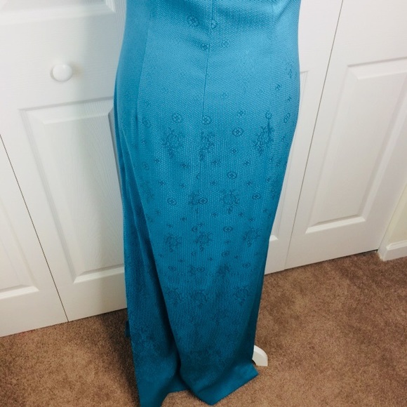 Nicole Miller teal sheath gown - Picture 10 of 13